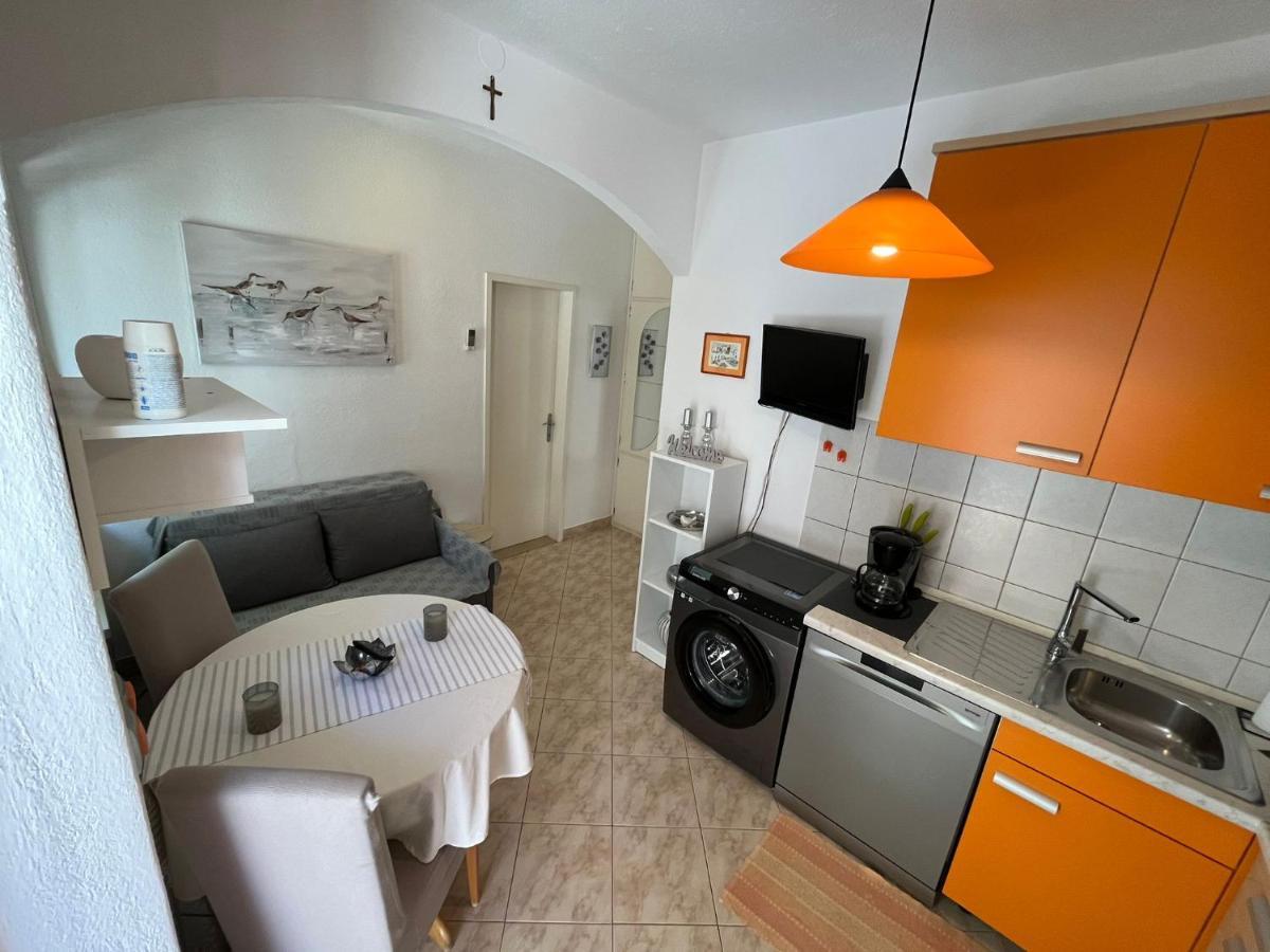 Apartment Merlin Bol Exterior foto